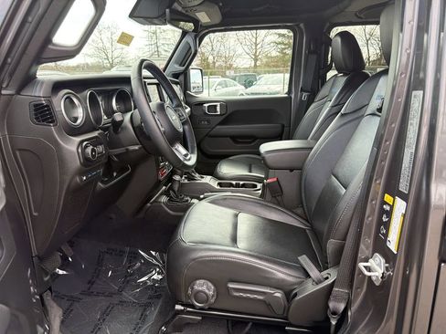 Used 2022 Jeep Wrangler Unlimited Rubicon 4xe w/ Steel Bumper Group AWD/4WD image 12