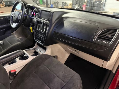 Used 2012 Dodge Grand Caravan Crew w/ Crew Value Pkg image 7
