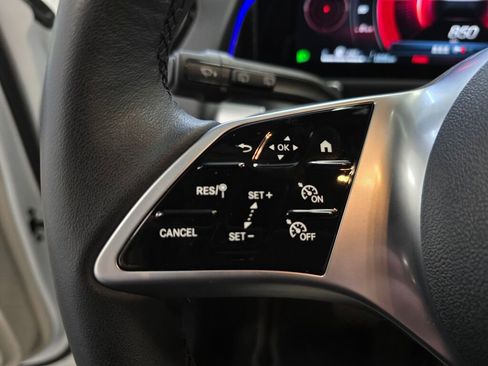 Certified 2025 Mercedes-Benz GLB 250 4MATIC image 34