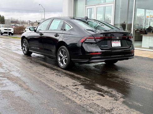 Used 2023 Honda Accord EX image 7