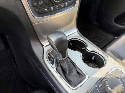 Used 2018 Jeep Grand Cherokee Limited AWD/4WD image 19