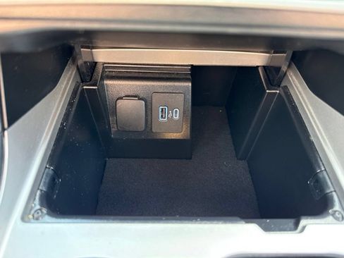 Certified 2023 Ford Explorer XLT AWD/4WD image 25