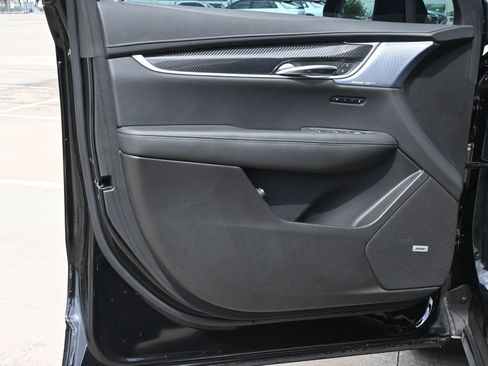 Certified 2024 Cadillac XT6 Sport w/ Technology Package AWD/4WD image 19