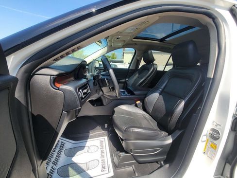Used 2020 Lincoln Aviator Grand Touring w/ Elements Package Plus image 13