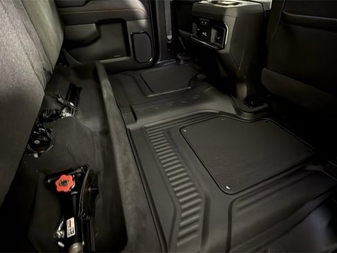 Used 2024 GMC Sierra 2500 AT4 w/ AT4 Premium Plus Package image 45