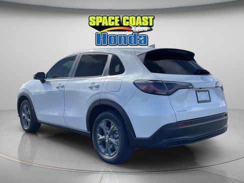New 2026 Honda HR-V LX image 7