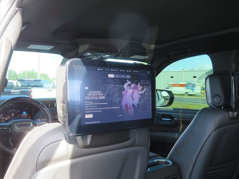 Used 2025 GMC Yukon Denali Ultimate image 34