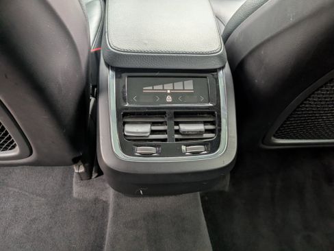 Used 2020 Volvo XC90 T6 Momentum image 18