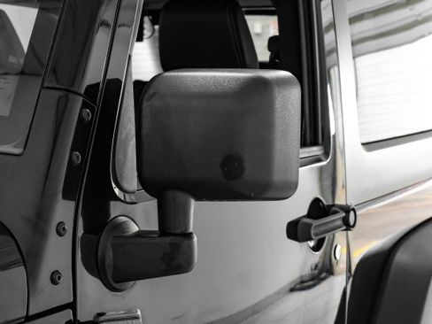 Used 2012 Jeep Wrangler Rubicon image 30