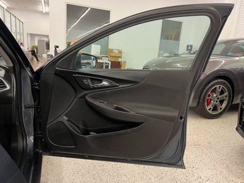 Used 2019 Chevrolet Malibu LT FWD image 27
