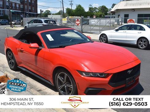 Used 2024 Ford Mustang Convertible RWD image 11