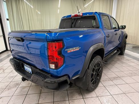 Used 2023 Chevrolet Colorado Trail Boss w/ LPO, Dark Essentials Package AWD/4WD image 6