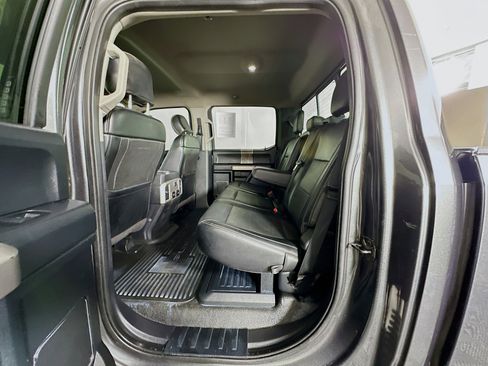 Used 2019 Ford F250 Lariat w/ Lariat Value Package AWD/4WD image 26