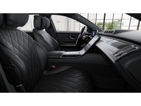 New 2025 Mercedes-Benz S 580 4MATIC Sedan image 4
