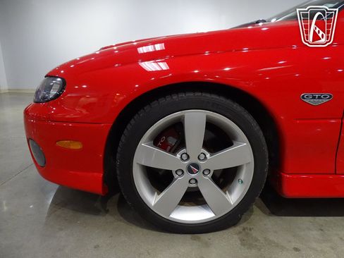 Used 2006 Pontiac GTO image 29