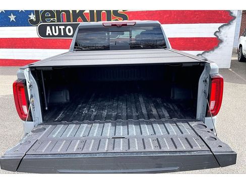 Used 2024 GMC Sierra 1500 AT4X image 31