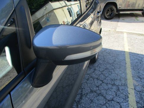 Used 2020 Ford EcoSport SE FWD image 27