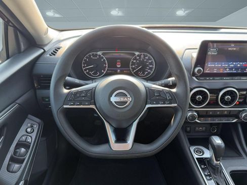 Used 2025 Nissan Sentra SV FWD image 32