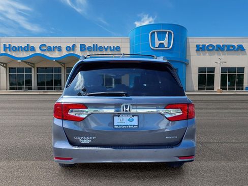 Certified 2019 Honda Odyssey Touring image 4