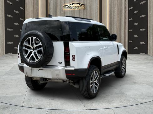 Used 2023 Land Rover Defender 90 S image 7