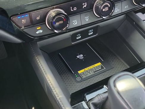 Used 2024 Honda Accord Touring image 27