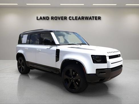 New 2026 Land Rover Defender 110 X-Dynamic SE AWD/4WD image 7