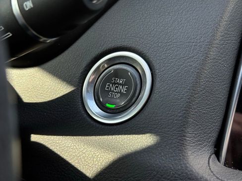 Used 2020 Cadillac XT4 Sport image 38