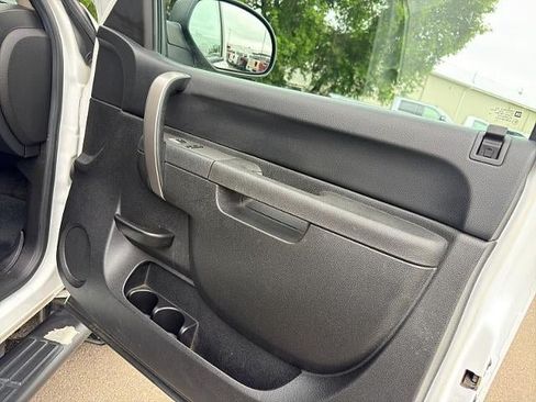 Used 2014 GMC Sierra 2500 SLE w/ SLE Preferred Package AWD/4WD image 15