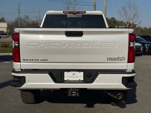 Used 2024 Chevrolet Silverado 2500 High Country w/ Technology Package AWD/4WD image 6