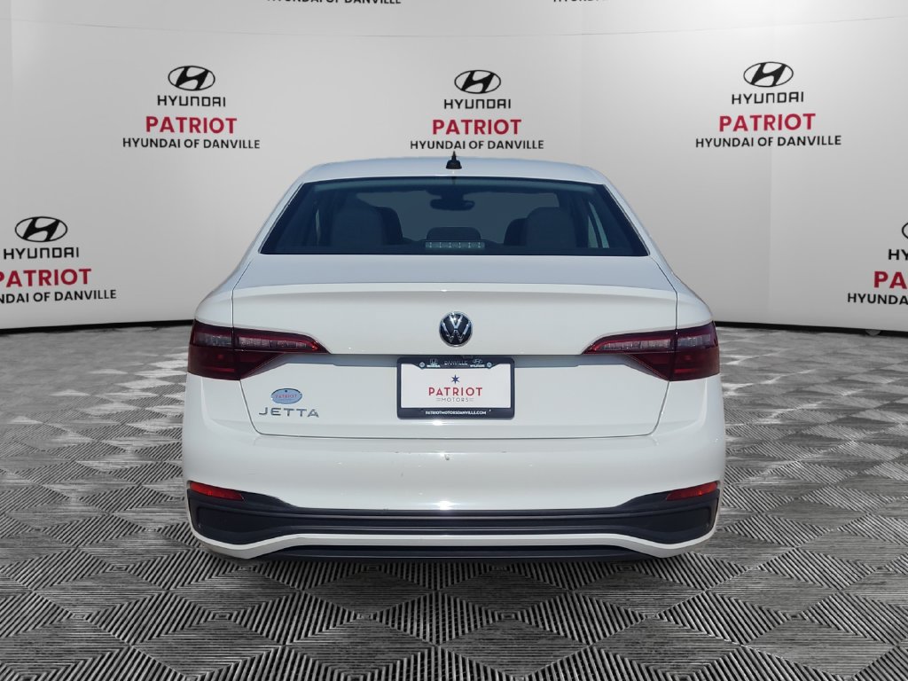 Used 2024 Volkswagen Jetta S FWD image 4