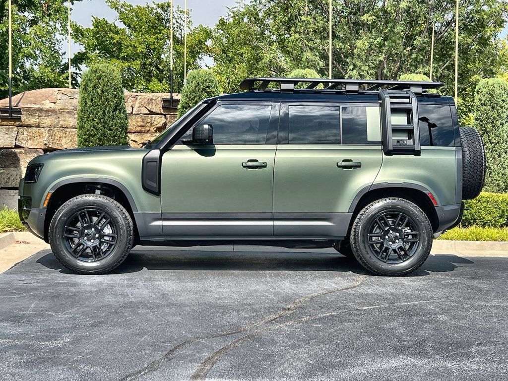 New 2026 Land Rover Defender 110 S AWD/4WD image 2