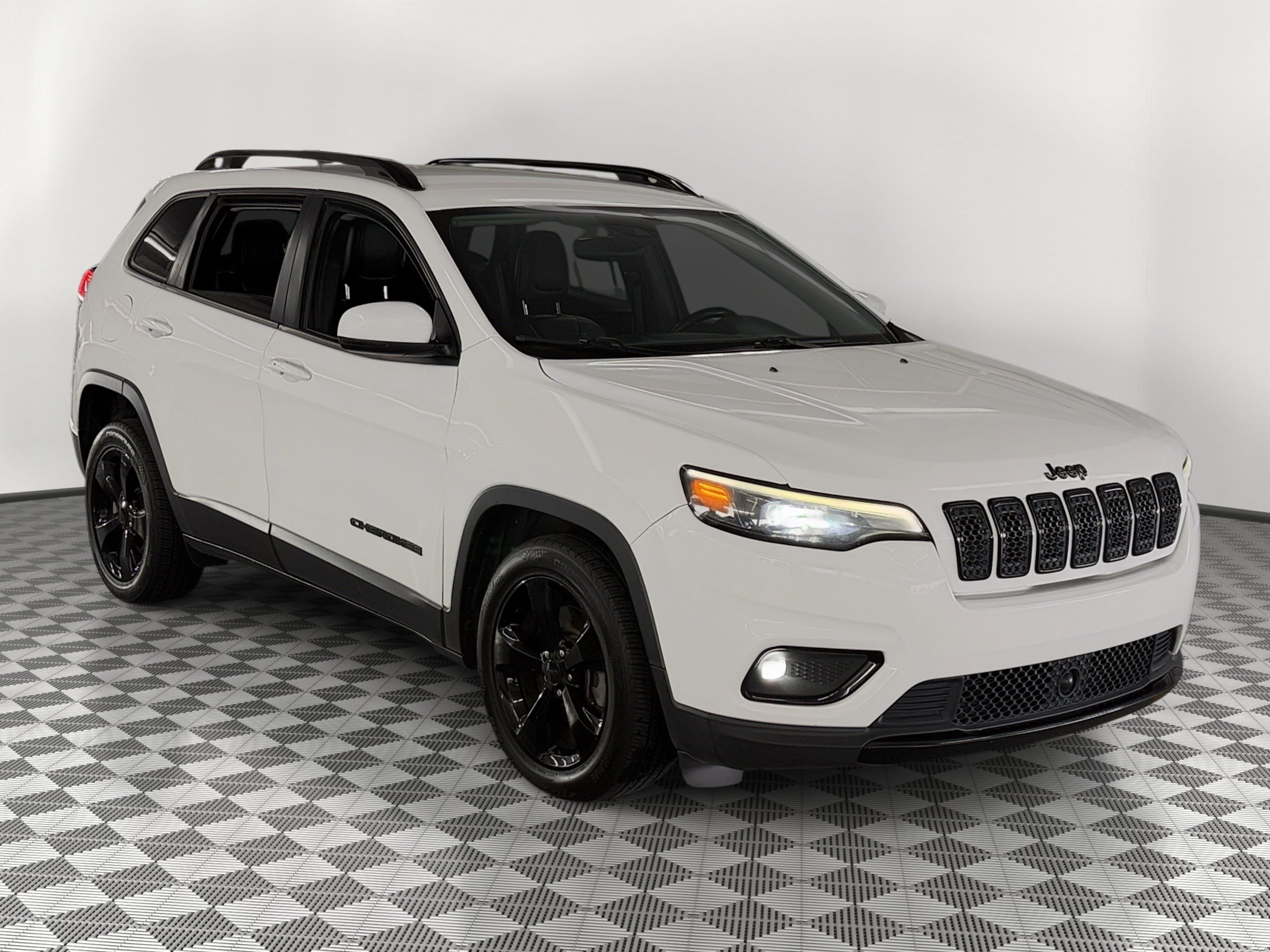 Used 2021 Jeep Cherokee Latitude Plus FWD image 7