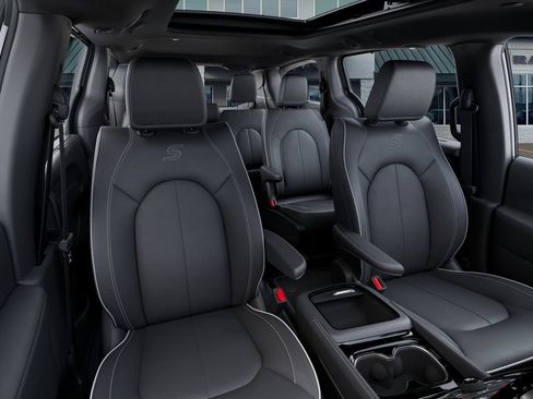 New 2026 Chrysler Pacifica Limited w/ S Appearance Package AWD/4WD image 20