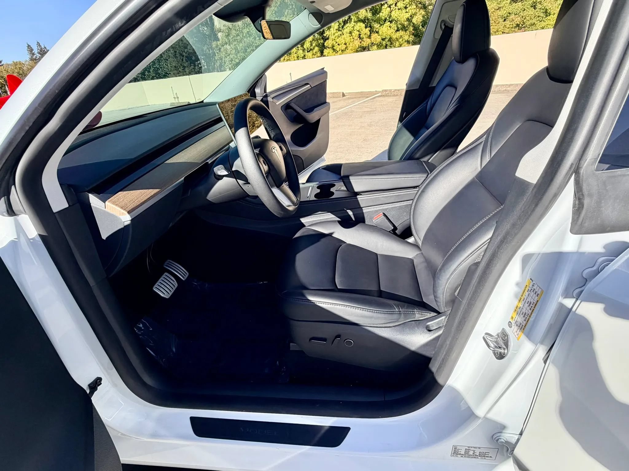 Used 2024 Tesla Model Y Performance AWD/4WD image 34