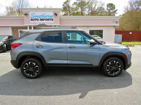 Used 2021 Chevrolet TrailBlazer LT w/ Convenience Package image 6