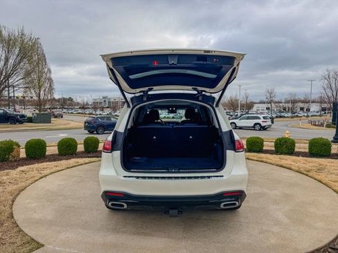 Used 2023 Mercedes-Benz GLS 450 4MATIC w/ AMG Line Exterior image 9