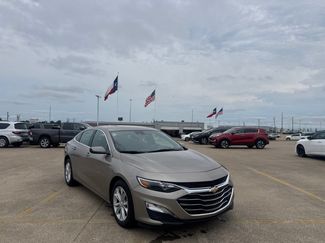 Used 2025 Chevrolet Malibu LT FWD video 1