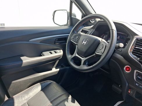 Used 2023 Honda Passport TrailSport image 22