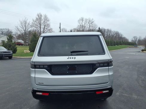 New 2026 Jeep Grand Wagoneer Limited AWD/4WD image 4