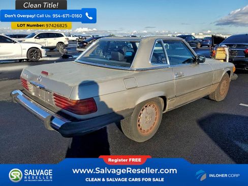 Used 1988 Mercedes-Benz 560 SL image 4