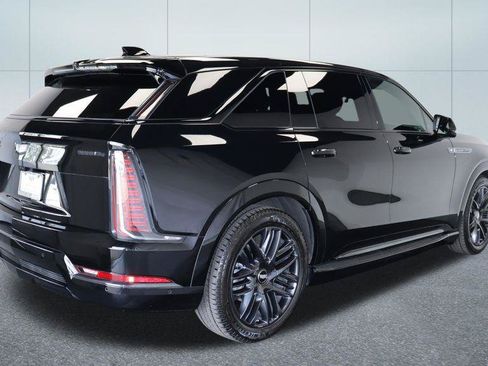 Certified 2025 Cadillac Escalade IQ Sport 2 w/ LPO, ONYX Package AWD/4WD image 7