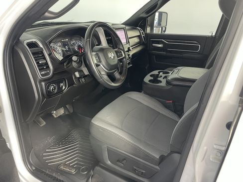 Used 2024 RAM 2500 Big Horn w/ Bed Utility Group AWD/4WD image 9