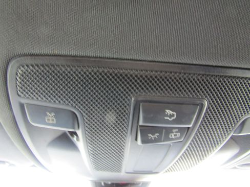 Used 2014 Mercedes-Benz CLA 250 image 27