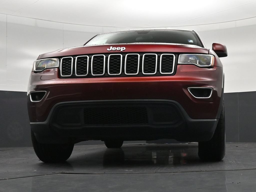 Used 2020 Jeep Grand Cherokee Laredo RWD image 29