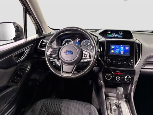 Used 2022 Subaru Forester Premium image 13