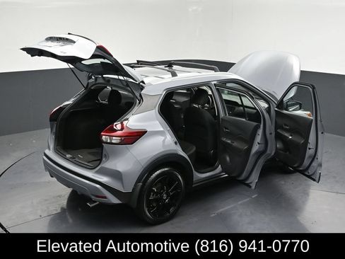 Used 2021 Nissan Kicks SV w/ Interior Electronics Package FWD image 30