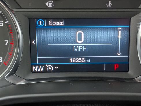 Certified 2023 GMC Acadia SLE w/ Driver Convenience Package image 24