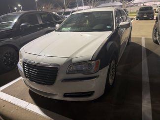 Used 2014 Chrysler 300 video 1