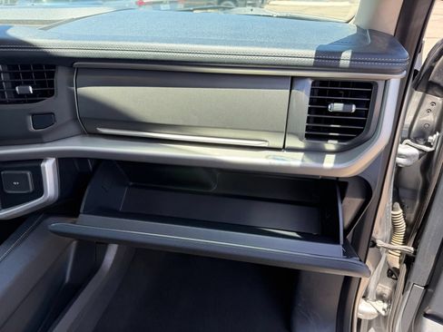 Used 2024 Ford Expedition XLT RWD image 34