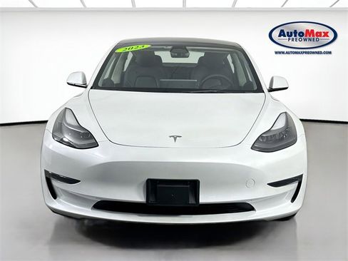 Used 2023 Tesla Model 3 Standard Range image 7